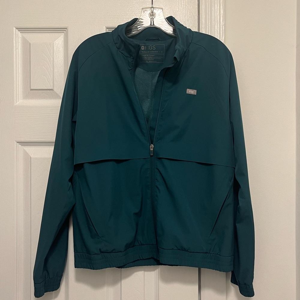 Figs Sydney Scrub Jacket - Caribbean Blue size M